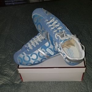 Coach tennis shoes make an offer